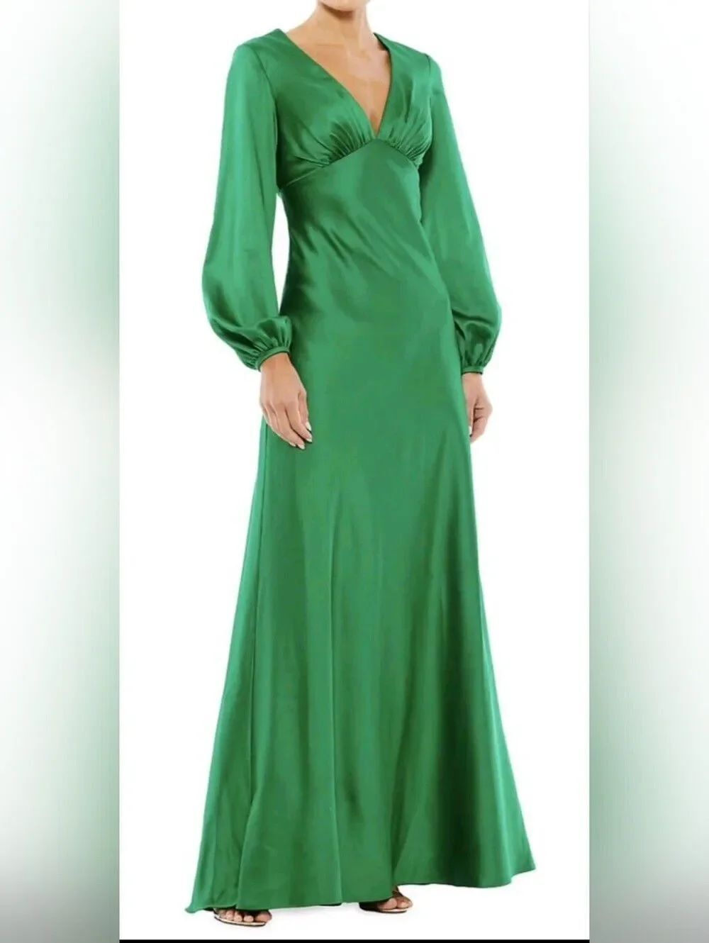 Mac Duggal Emerald Green Long Sleeve Satin Dress Size 6